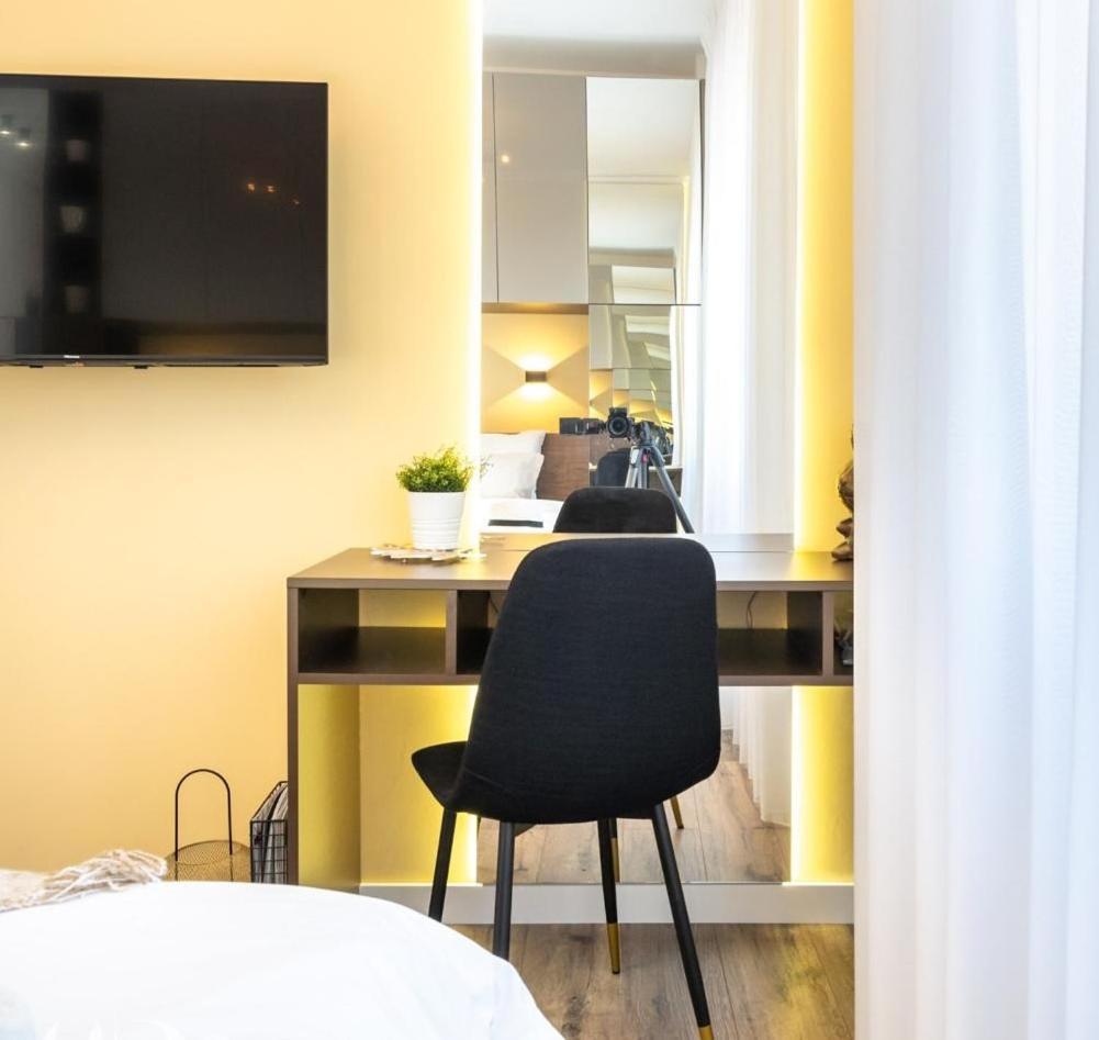 Majestic Apartament With View In Magheru Βουκουρέστι Εξωτερικό φωτογραφία