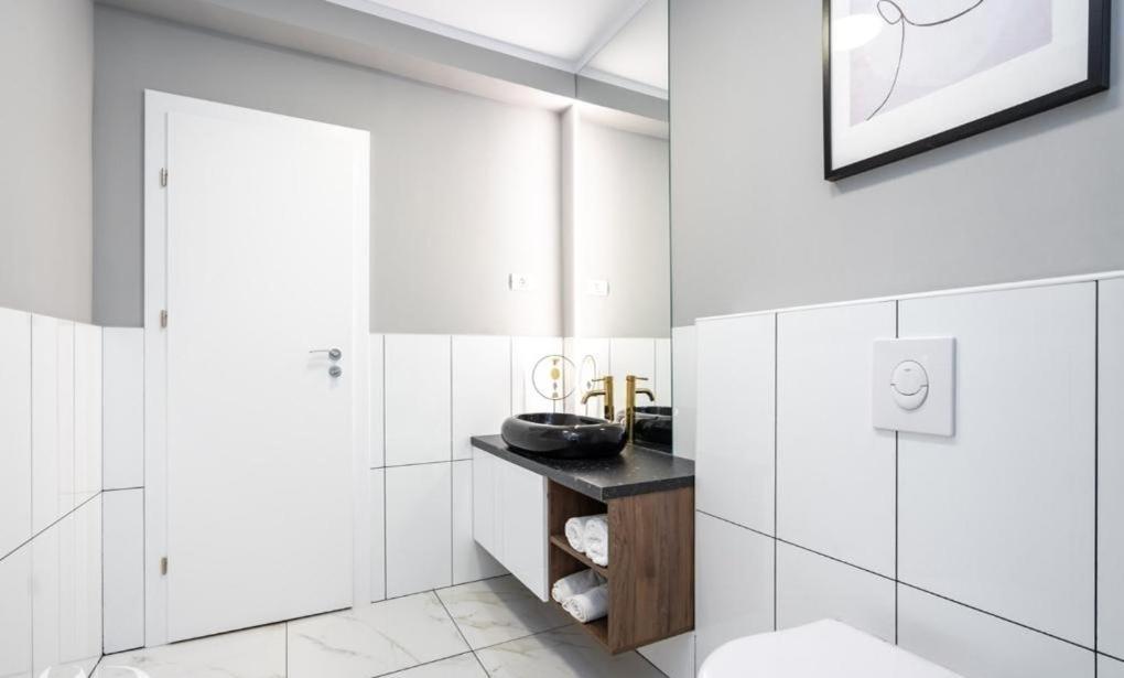Majestic Apartament With View In Magheru Βουκουρέστι Εξωτερικό φωτογραφία