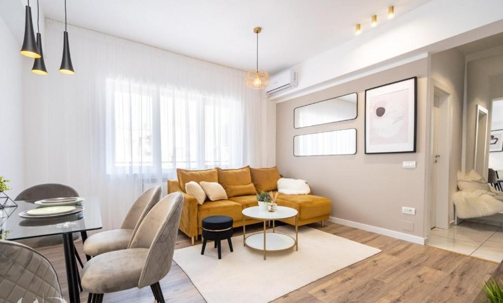 Majestic Apartament With View In Magheru Βουκουρέστι Εξωτερικό φωτογραφία